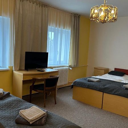 Hotel Pod Vlekem Loučná pod Klínovcem Extérieur photo