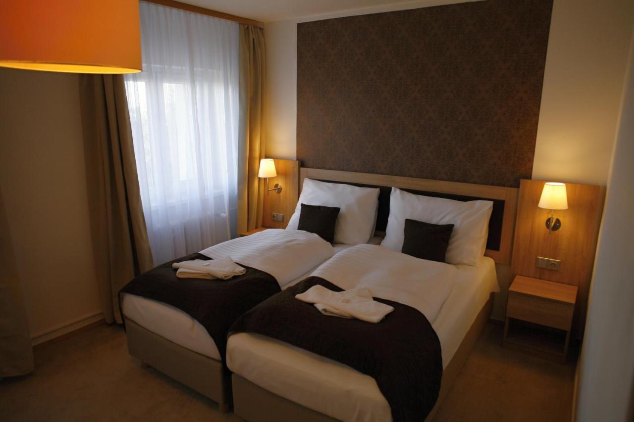 Hotel Pod Vlekem Loučná pod Klínovcem Extérieur photo