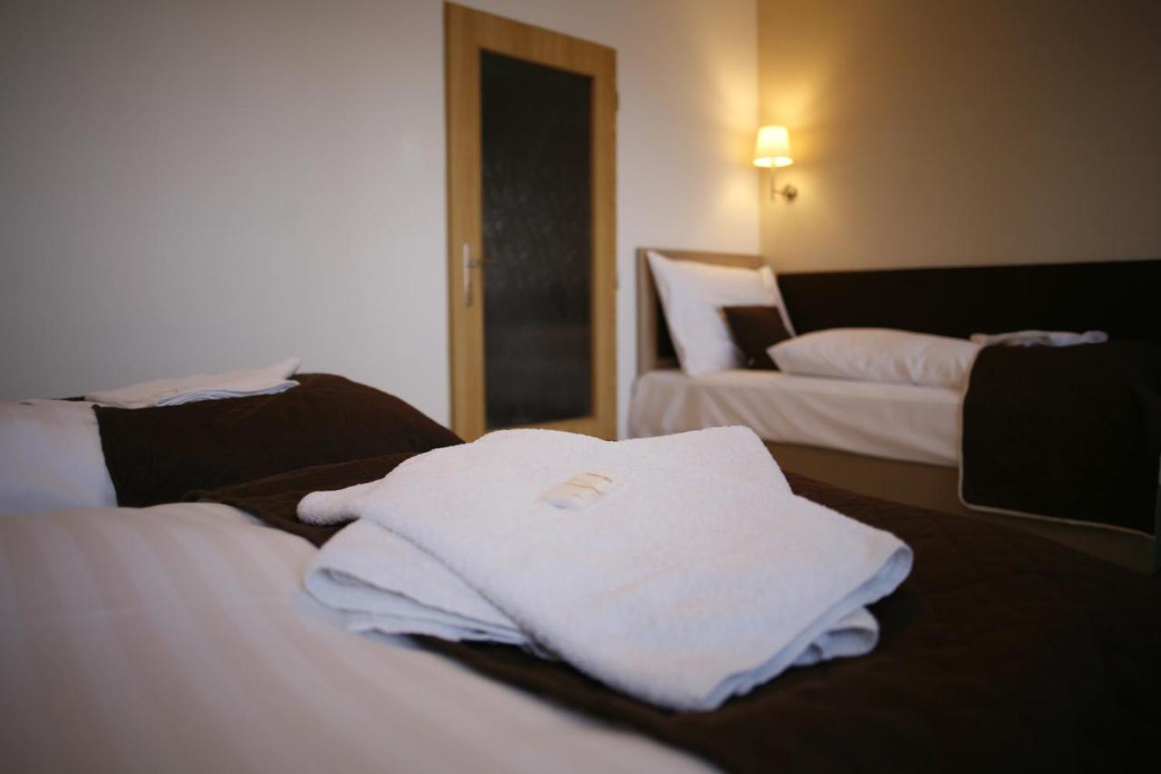 Hotel Pod Vlekem Loučná pod Klínovcem Extérieur photo